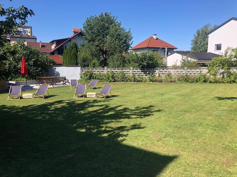 Huge Bbq Garden, Spacious Flat, Ac, Free Parking 4 Ljubljana Exteriör bild